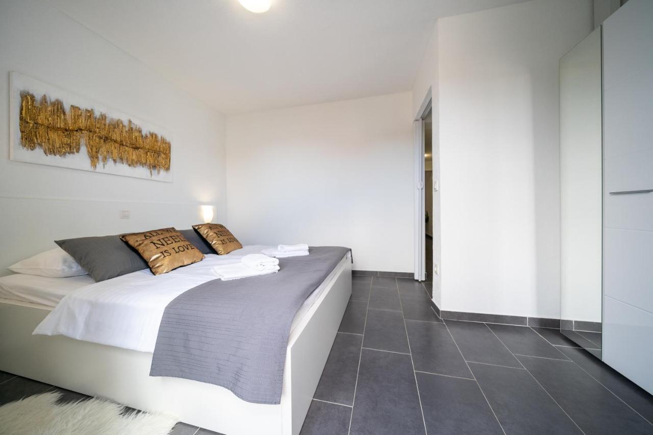 Holiday Apartments Amarilis Пакоштане Экстерьер фото