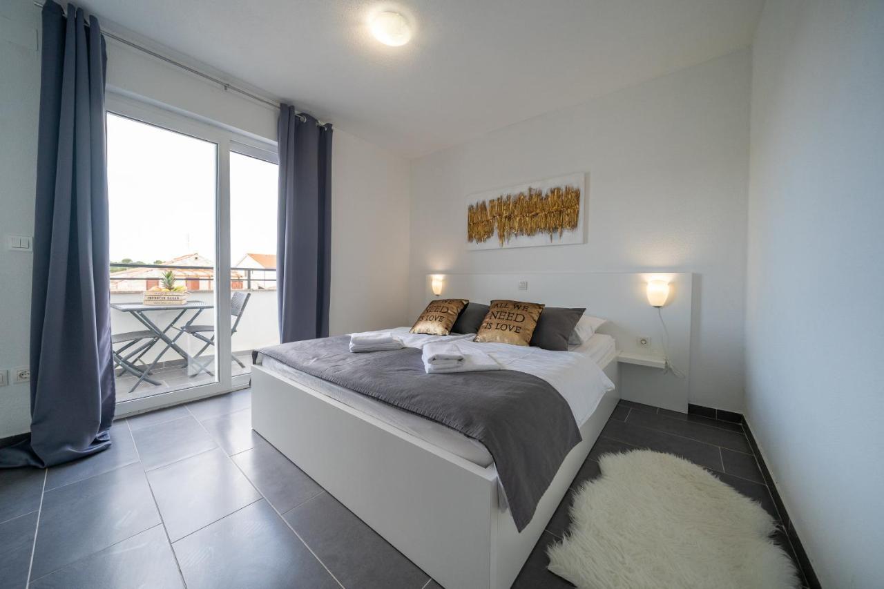 Holiday Apartments Amarilis Пакоштане Экстерьер фото