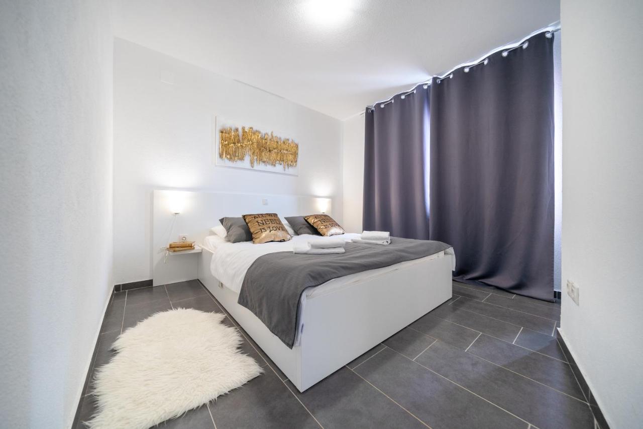 Holiday Apartments Amarilis Пакоштане Экстерьер фото